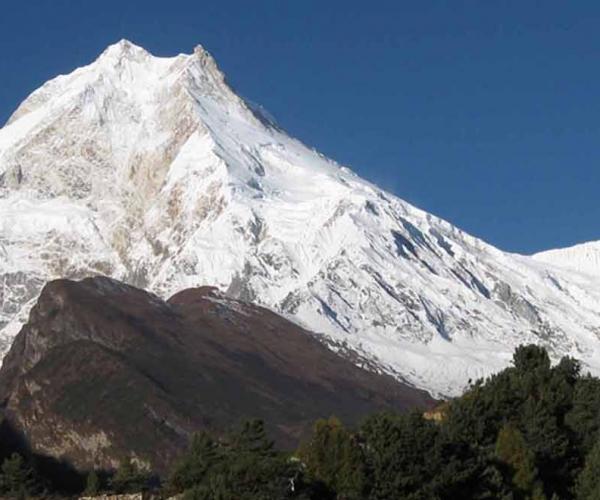 Manalsu Circuit Trek 